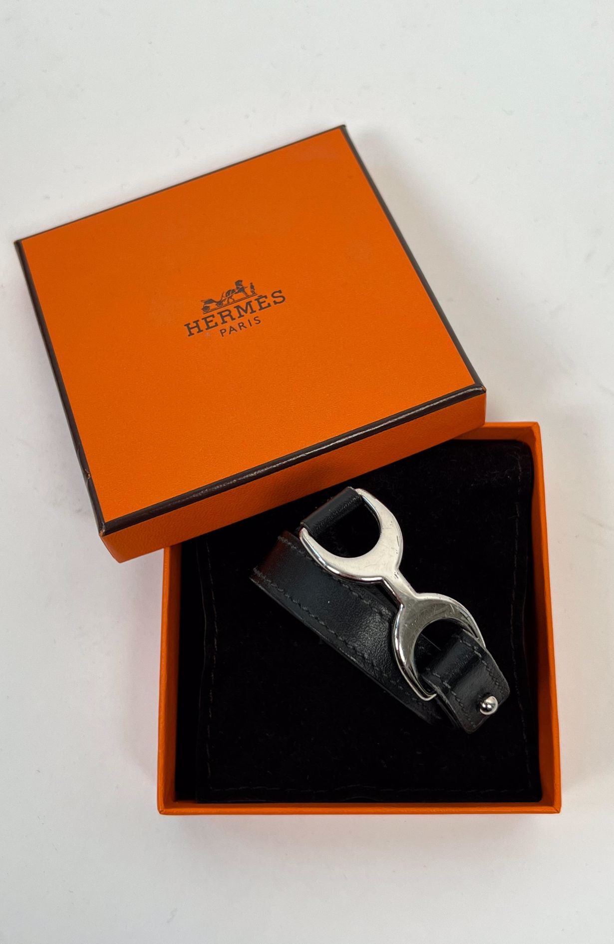 Hermes leather bracelet w box