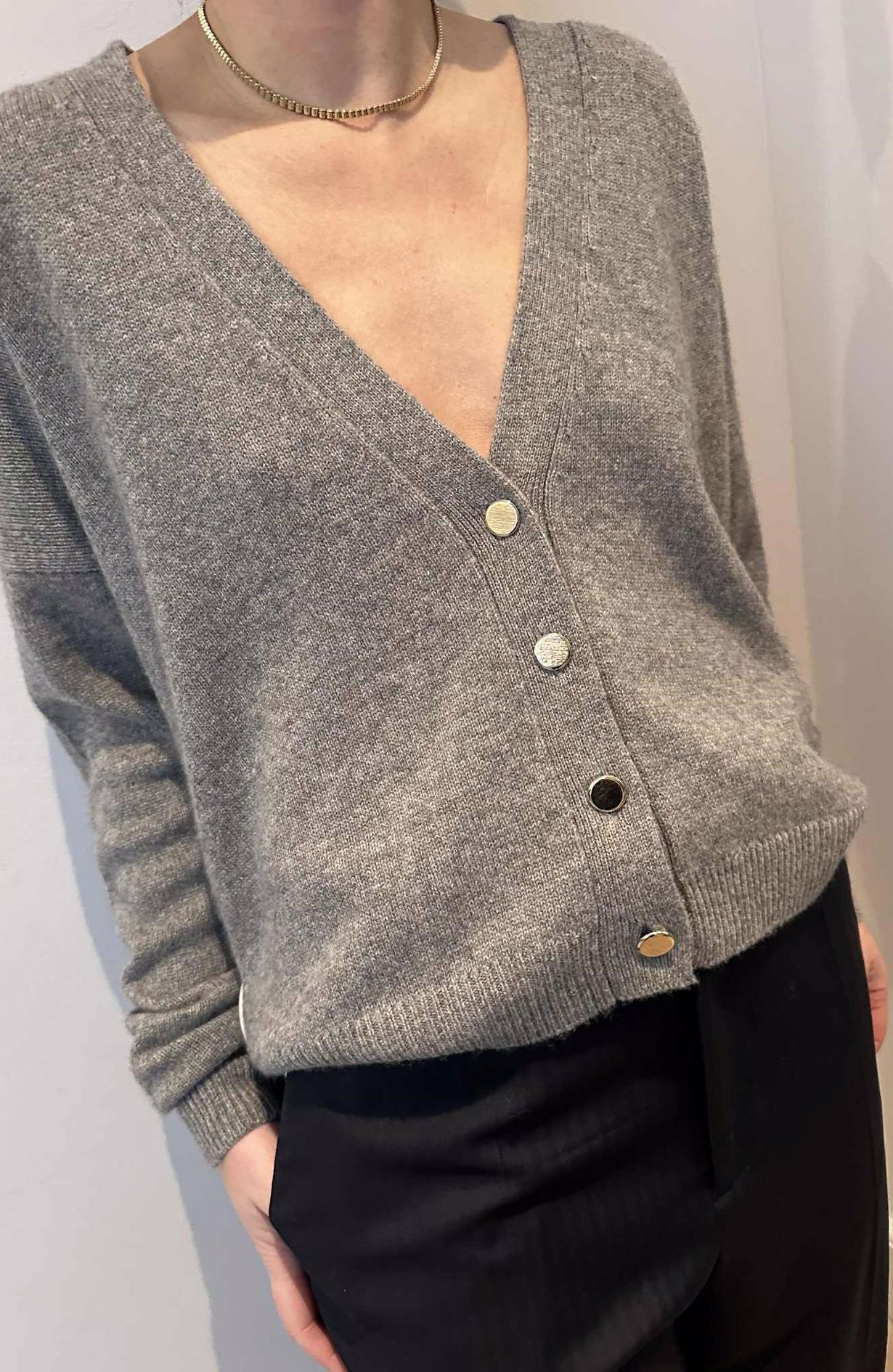 Aurelia Cardigan City