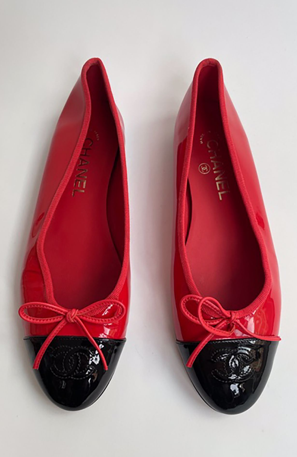 Chanel Red Patent Ballerinaer - Size 38