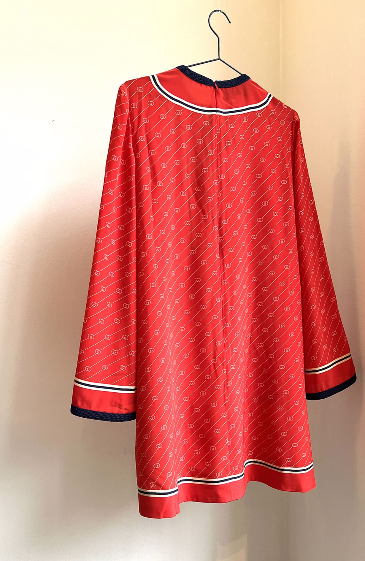 Gucci Silk Dress w. Red & Navy Tassles - Size 40