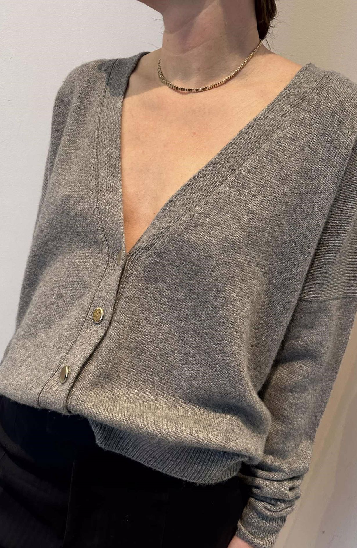 Aurelia Cardigan City